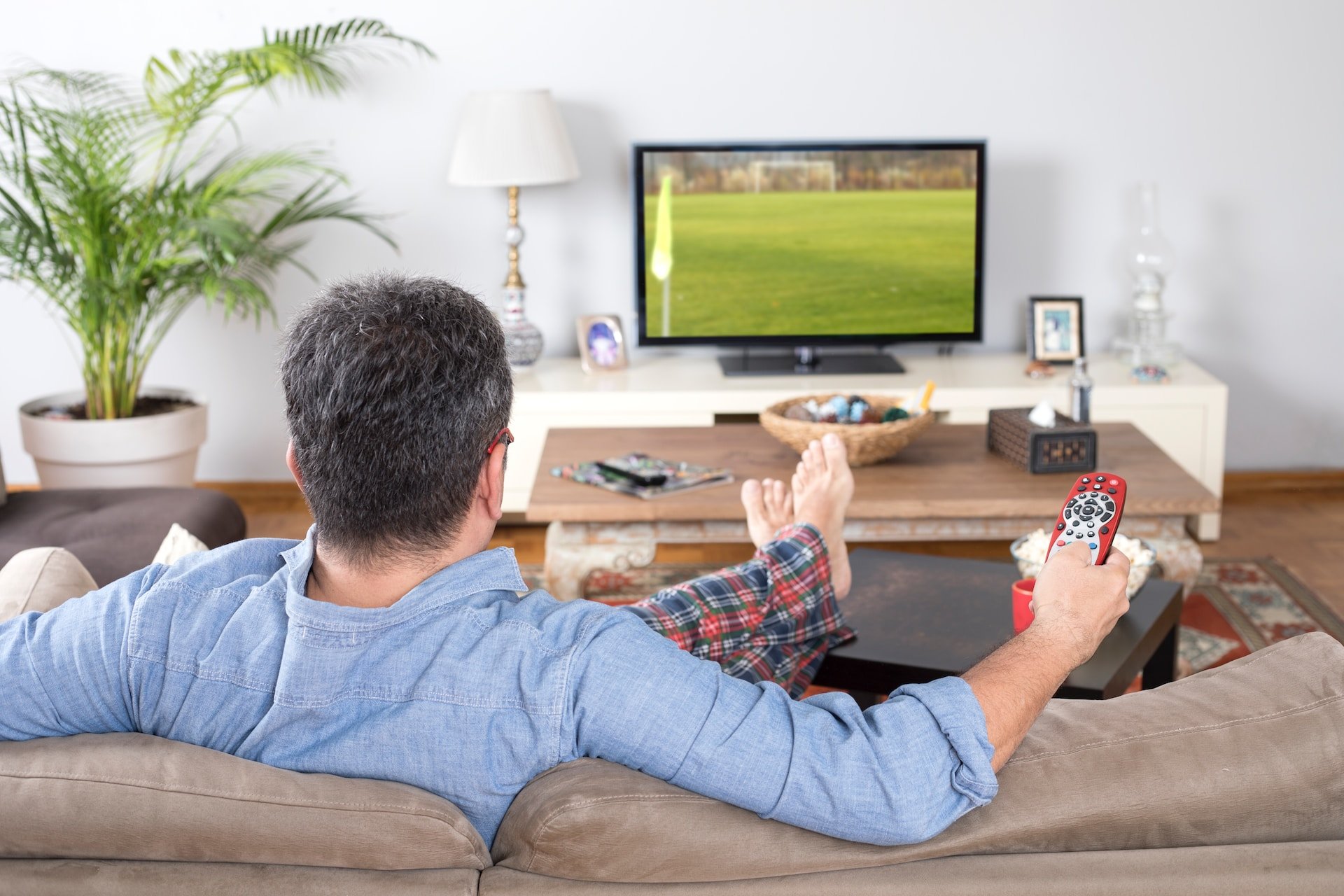 Advantages of Choosing Edge IPTV's Multi-Device Compatibility